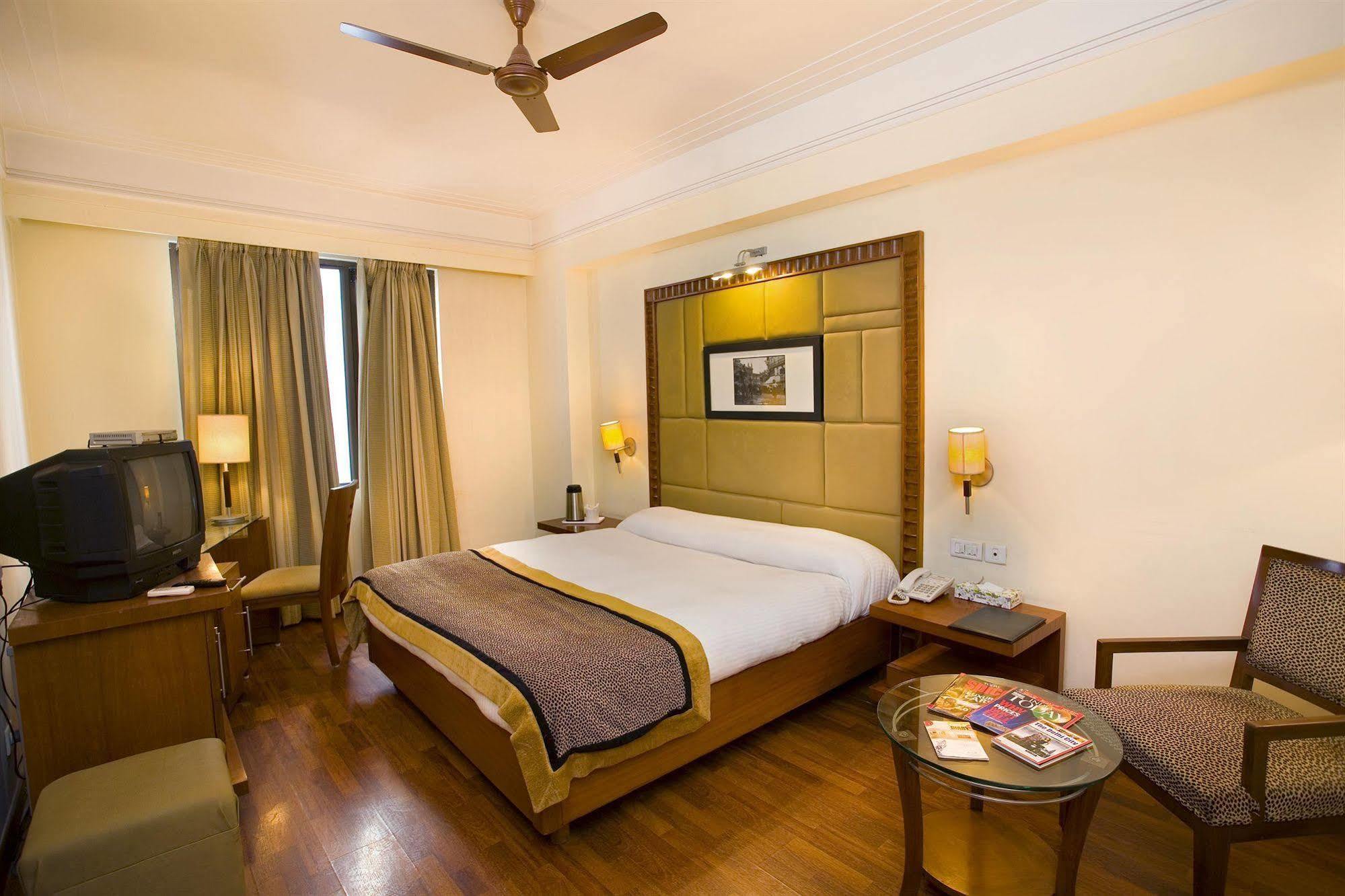The Bmk Hotel Nueva Delhi Exterior foto